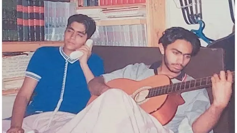 أول تعليق من تامر حسنى على صورته مع احمد فلوكس