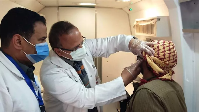 صحة المنيا : فحص وعلاج 1593 مريضا فى السلطان حسن بالمنيا