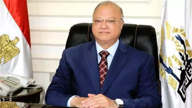 محافظ القاهرة: حظر التجمعات فى دور المناسبات وصلاة التهجد بالمساجد وغرامات فورية لعدم ارتداء الكمامة