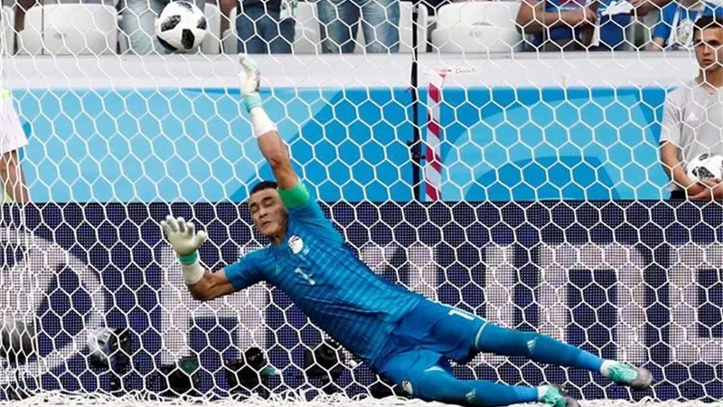 الحضرى يسترجع ذكرياته مع المنتخب فى مونديال روسيا.. شاهد