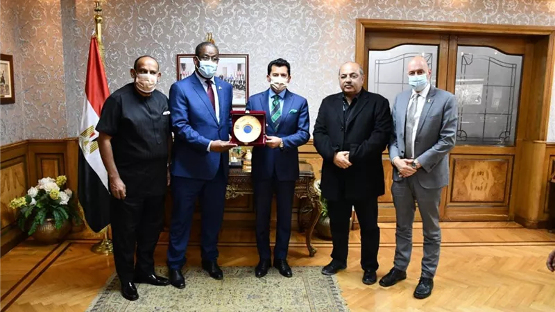 الرياضة والأولمبية يناقشان مع 