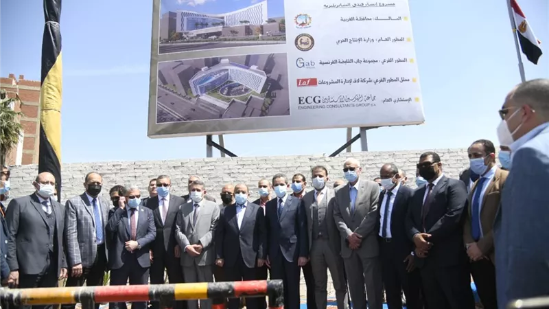 شعراوى يتفقد المشروعات التنموية ويضع حجر اساس فندق بالغربية-صور