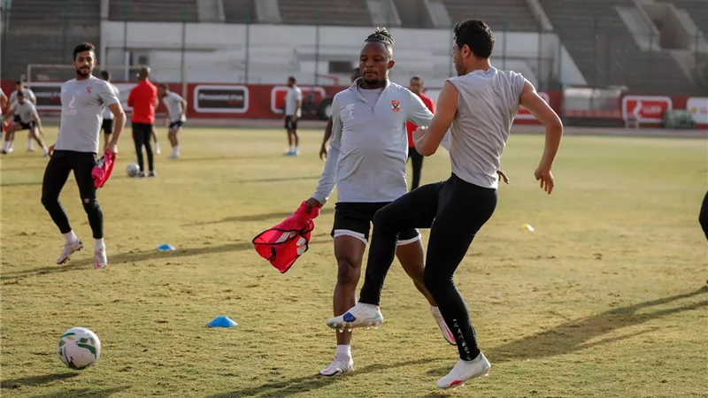 بواليا يشارك في مران الأهلي استعدادًا لمباراة سيمبا