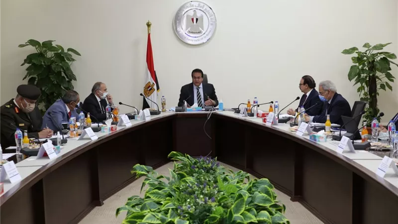 وزير التعليم العالى يترأس اجتماع مجلس أمناء الجامعة المصرية للتعلم الإلكترونى الأهلية