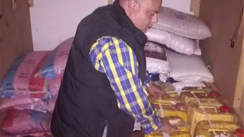 إعدام 1040 كيلو أغذية و 131 لتر مشروبات فاسدة في حملة مكبرة بشرم الشيخ...صور