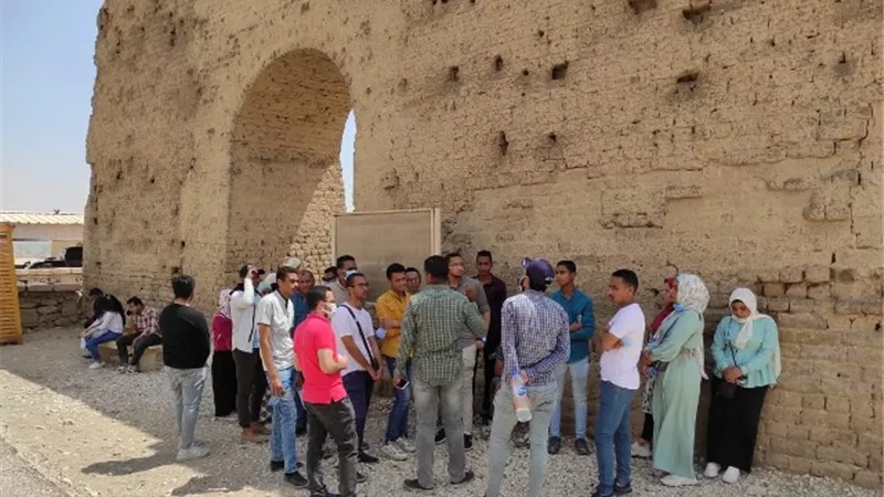 جولات سياحية لطلاب جامعة جنوب الوادى..صور