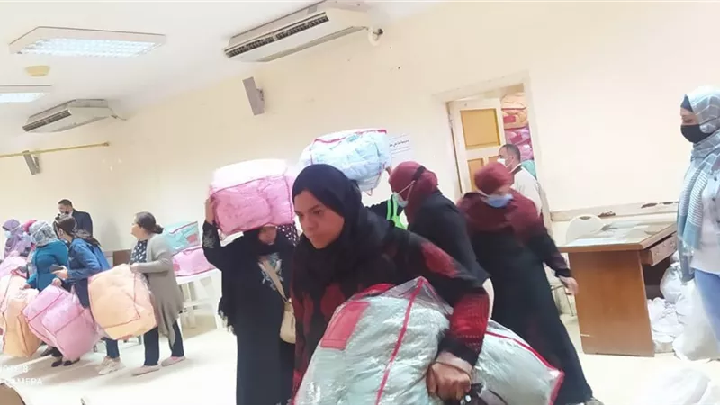 ٨٠٠ 