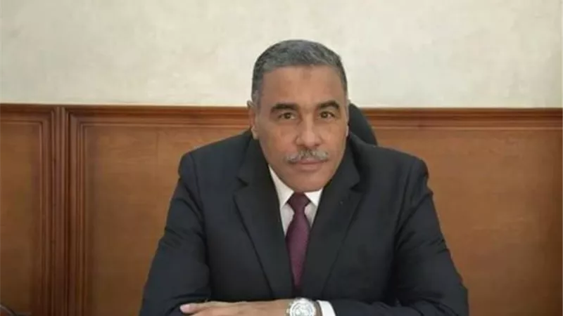 محافظ مطروح يرسل برقيه تهنئة لرئيس الجمهورية
