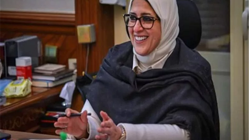 وزيرة الصحة تتفقد مستشفيات العزل بقنا