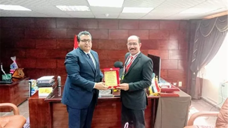 مدير تعليم جنوب سيناء يكرم توجيه التربية الزراعية للفوز في مسابقة 