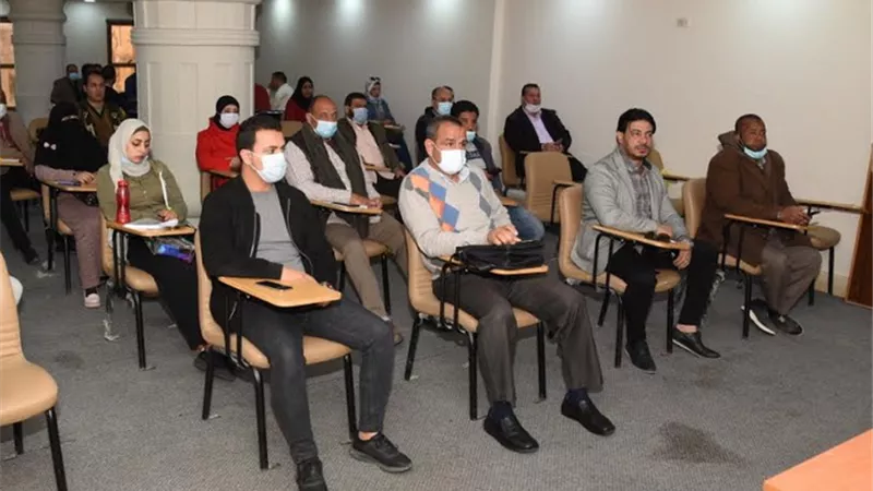 ندوة بمطروح عن حوكمة تراخيص البناء طبقا للإشتراطات البنائية الجديد