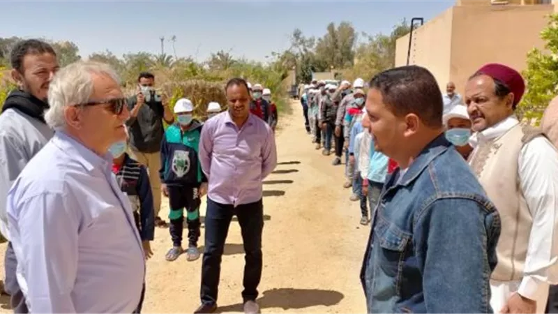 رئيس شركة مياة الشرب بمطروح يتفقد محطة معالجة الصرف المجمع فى سيوة.. بالصور
