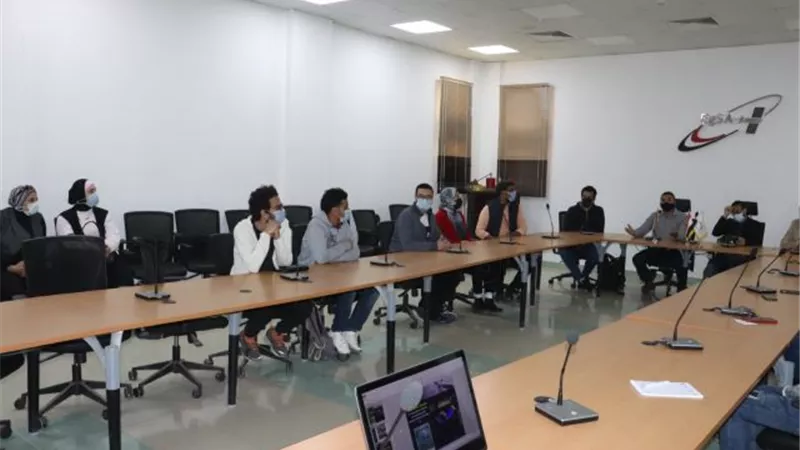 طلاب جامعة حلوان فى زيارة لوكالة الفضاء المصرية فى العاصمة الإدارية.. بالصور