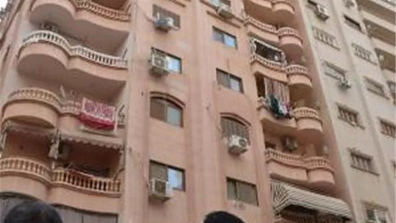 محافظ الدقهلية يتفقد العمارة المائلة بامتداد شارع الاديب