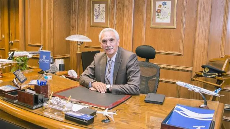 الطيار حسن منير مساعدا لرئيس القابضة لمصر للطيران