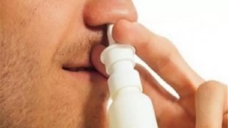 هل استخدام بخاخ الانف يبطل الصيام؟ ..دار الإفتاء تجيب