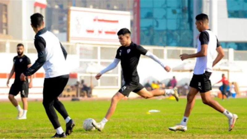 مران الزمالك.. تقسيمة بين اللاعبين في منتصف الملعب
