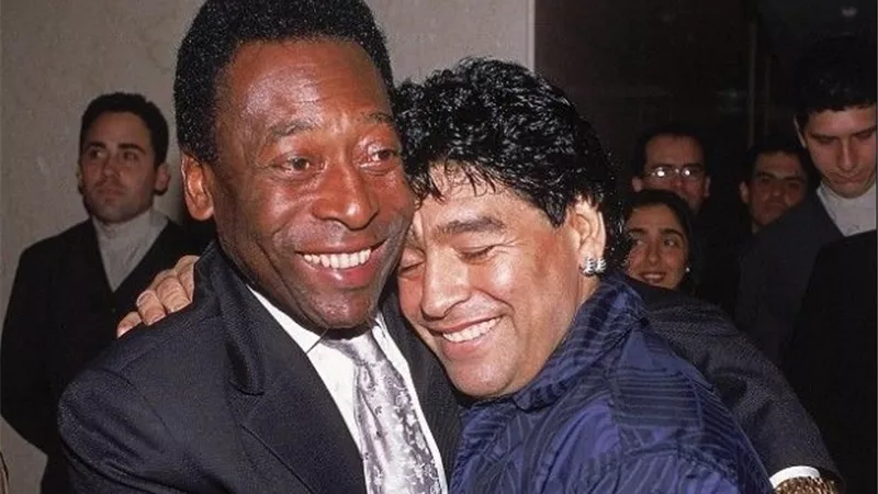 بيليه يكشف تفاصيل علاقته بمارادونا