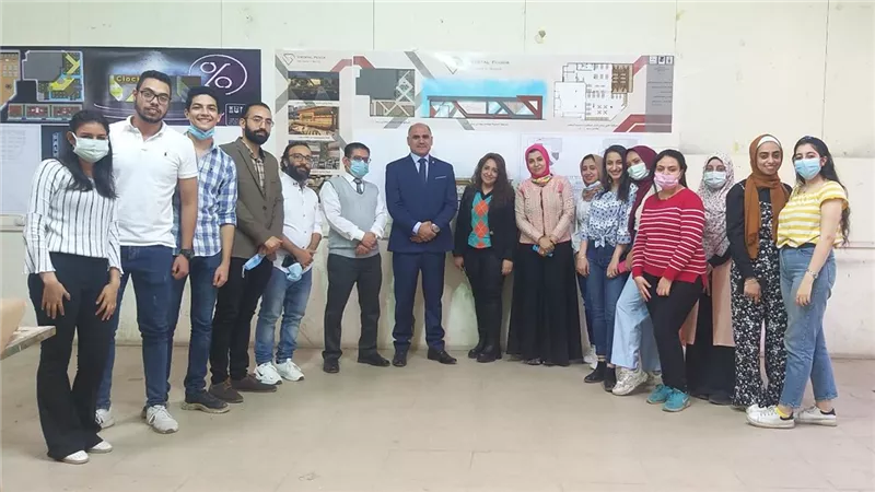 رئيس جامعة الأقصر يتفقد مشروعات الطلاب بكلية الفنون الجميلة