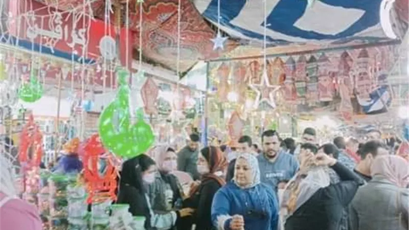 بالصور نرصد اللحظات الاخيرة بشوارع الاسماعيلية لاستقبال رمضان