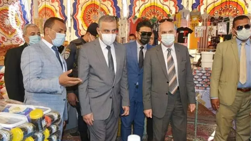 محافظ سوهاج يفتتح معرض 