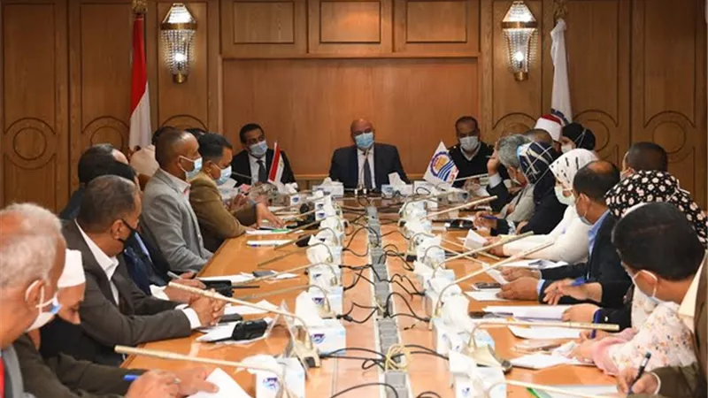 إحباط 12 حالة زواج مبكر و6 حالات ختان إناث بقنا