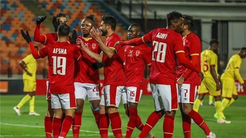 تعرف على طاقم تحكيم مباراة الأهلى أمام النصر فى الكأس غداً