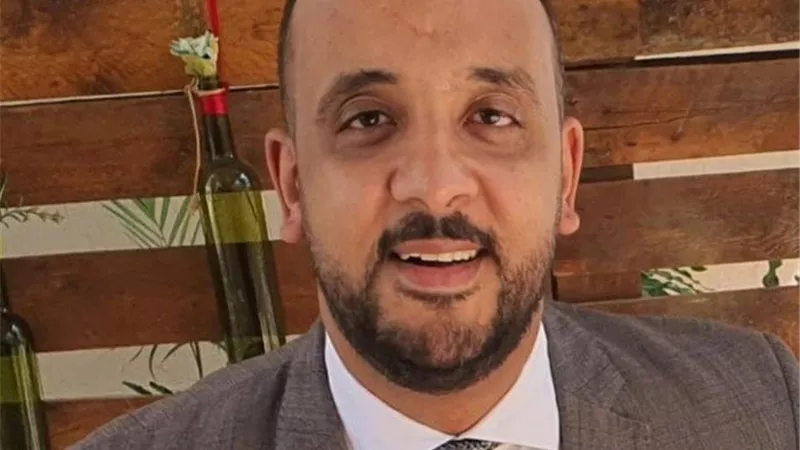 تعيين الكاتب الصحفي أحمد حمدي نائبا لمدير البرامج بقناة المحور