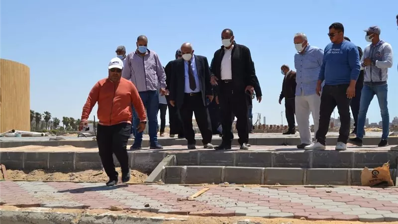 متابعة المرافق العامة ومشروعات الرصف والتطوير بالسويس