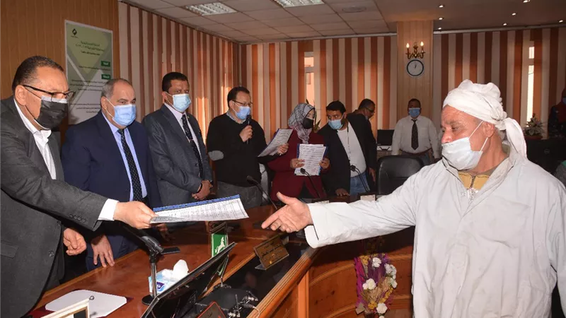 توزيع الوحدات السكنية على الأولى بالرعاية بالشرقية
