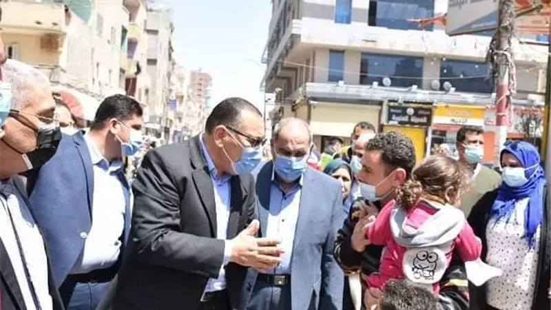 محافظ الشرقية في جولة تفقدية بمدينة بلبيس