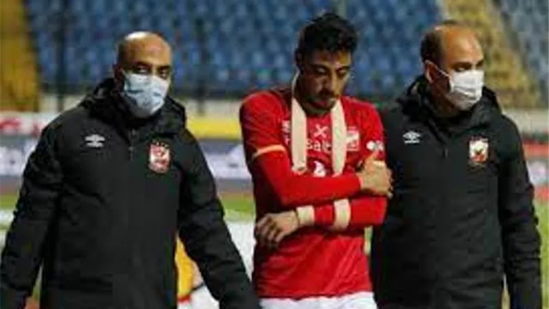 طبيب الأهلي يكشف حجم اصابة أكرم توفيق بعد عمل الاشعة
