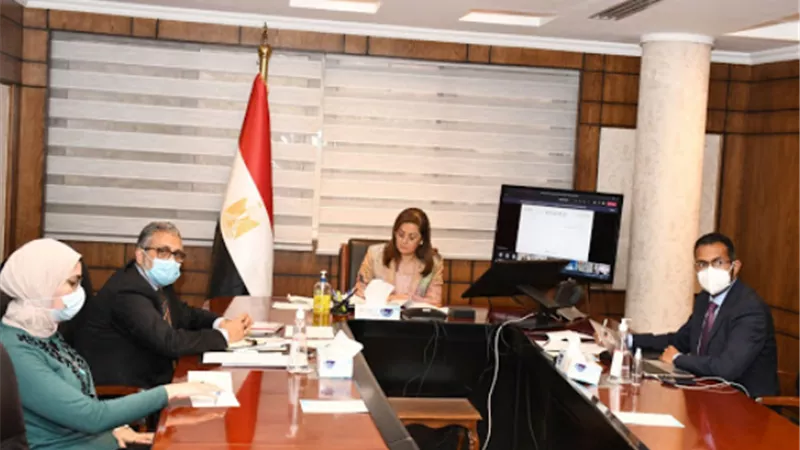 وزيرة التخطيط والتنمية الاقتصادية تجتمع بلجنة تحكيم جائزة مصر للتميز الحكومي دورة 2020-2021