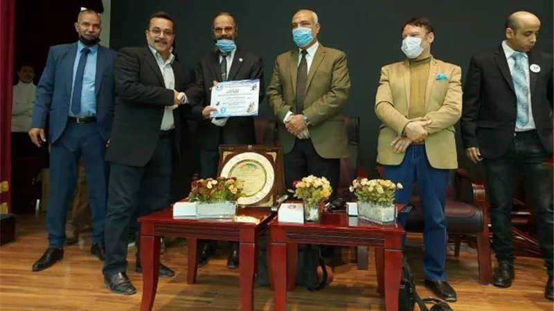 رئيس الجهاز الفنى للكونغ فو بجرين هيلز يحصل على المركز الـ3 على مستوى العالم.. بالصور