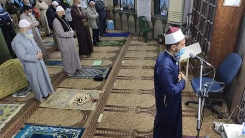 مسابقة يومية لعمال وأئمة مساجد الإسماعيلية الملتزمبن بالإجراءات الإحترازية