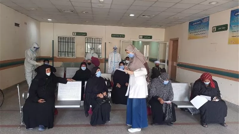 تعافى و خروج ١٣ حالة من مصابي كورونا بمستشفى قفط التعليمى