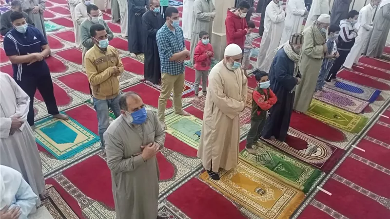 التزام كامل من مواطني كفرالشيخ لصلاة القيام