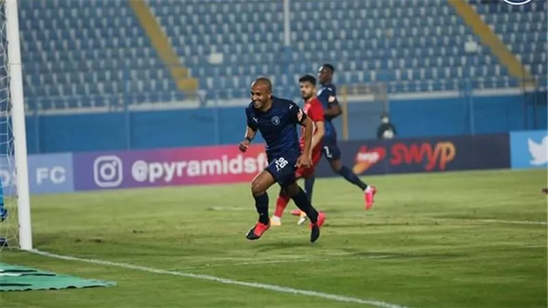 دودو الجباس يحرز الهدف الاول لبيراميدز فى مرمى المحلة