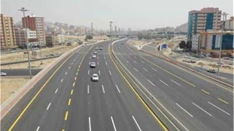 وزير النقل: إزالة العقارات المتعارضة مع توسعة الدائري.. و4 مليارات جنيه تعويضات.. فيديو