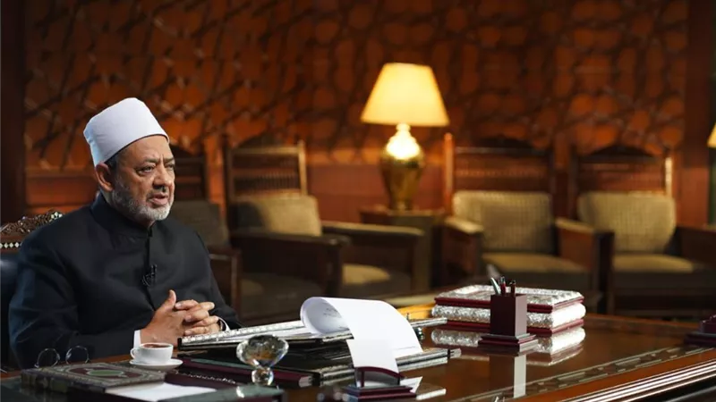 شيخ الأزهر: لا يكلف الله الناس إلا بما هو في استطاعتهم وميسور أمورهم