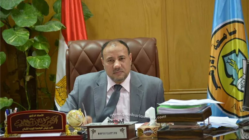 نائب رئيس جامعة الأزهر للوجه القبلي يجتمع بعمداء كليات فرع أسيوط لمتابعة سير العملية التعليمية