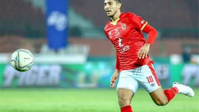 محمد شريف يحرز هدف التقدم للأهلى فى شباك الزمالك