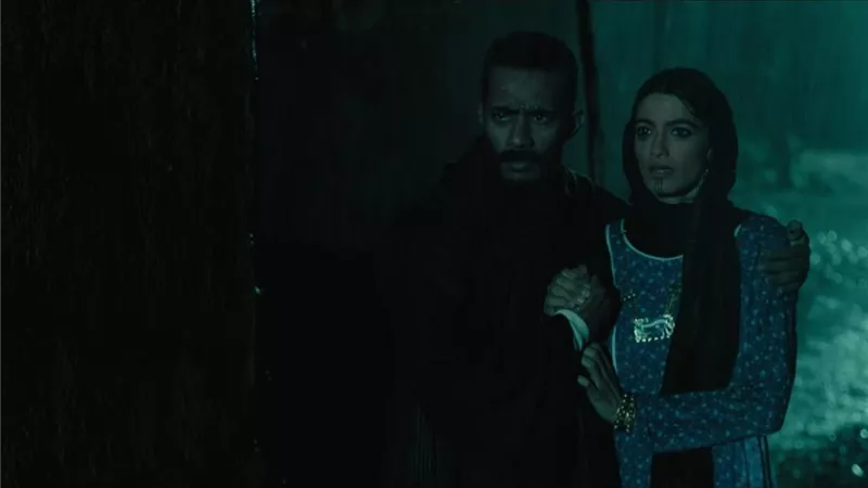 تارا عماد تقع في فخ نُصب لها لتسليم حبيبها للإنجليز في مسلسل موسى