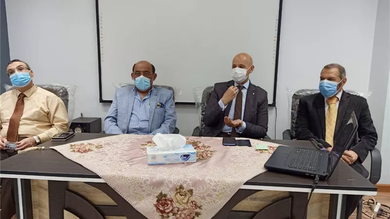وكيلا وزارتى الصحة والتعليم بالشرقية يشاركان في ورشة عمل لتطبيق الإجراءات الإحترازية بالمدارس