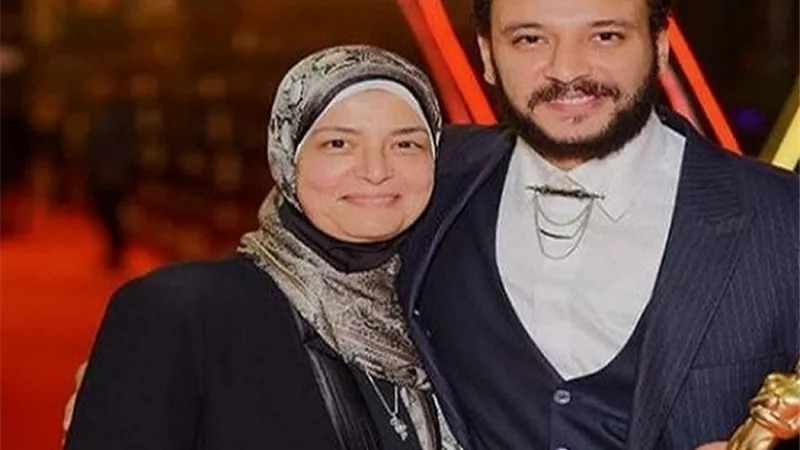 اليوم.. عزاء والدة أحمد خالد صالح بالشيخ زايد