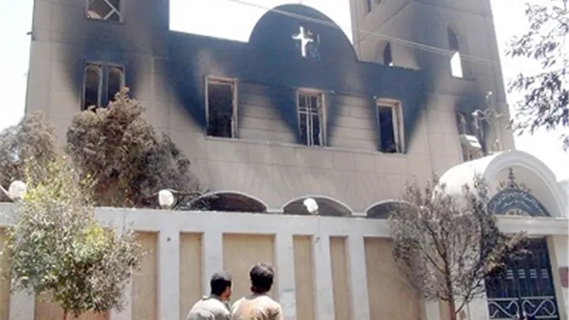 دمروا 7 كنائس.. والمحلات والفنادق