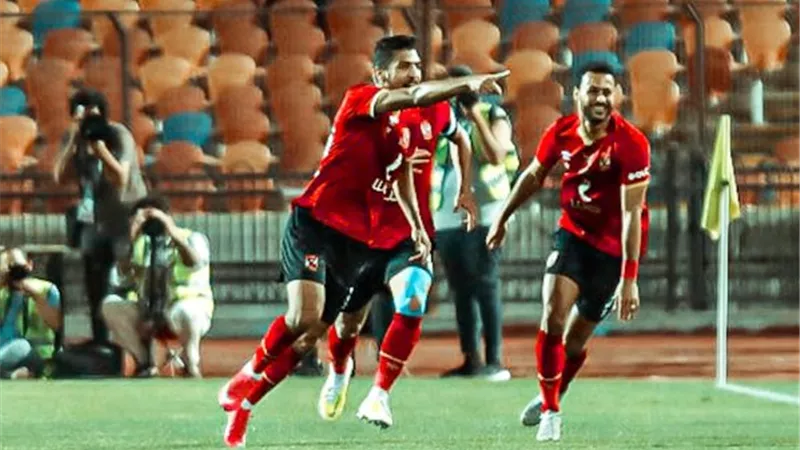 الأهلي خطف القمة.. والزمالك فشل في التعادل