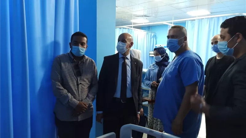 وكيل وزارة الصحة يتفقد سير العمل بمستشفي الزقازيق ويتابع أعمال التطوير به