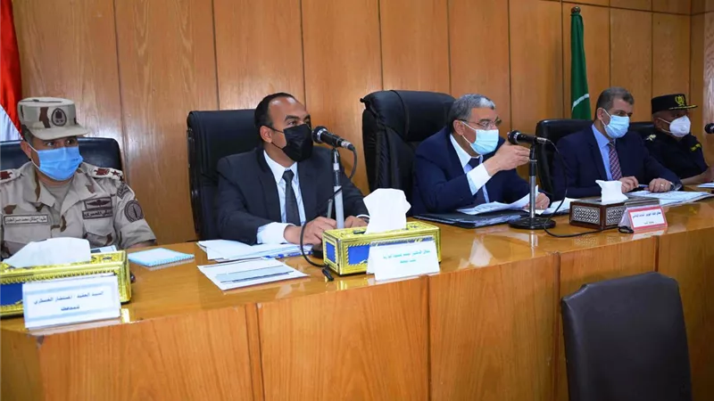تنفيذى المنيا : تكثيف حملات تطبيق مواعيد غلق وفتح المحلات والمطاعم