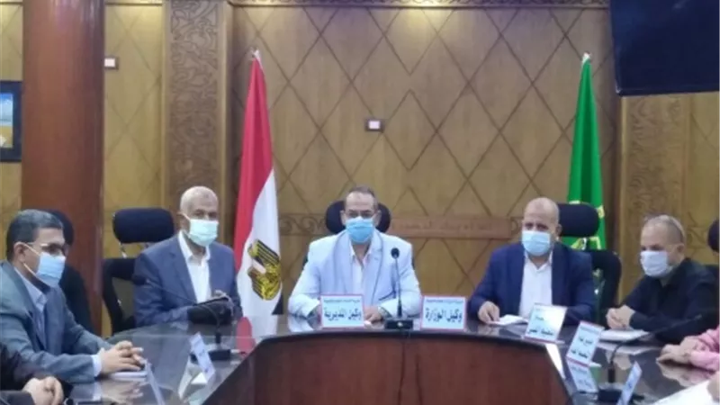 وكيل التعليم بالقليوبية يبحث حلول المشكلات التي تواجه مديري الإدارات التعليمية